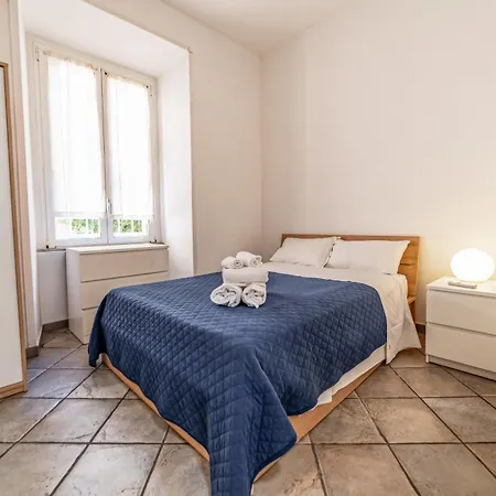 Casa Fabrizio - Metro San Giovanni 아파트