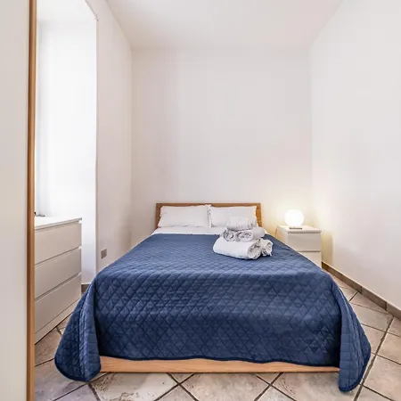 Casa Fabrizio - Metro San Giovanni 아파트