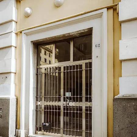 Casa Fabrizio - Metro San Giovanni 아파트 *